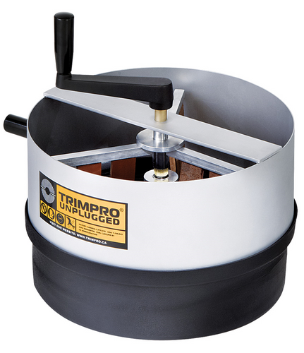 Trimpro Unplugged, afmetingen gemonteerd 36,8 x 35,6 x 38,1 cm, 3,4 kg