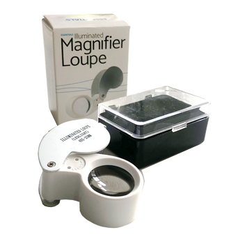 Essentials Lupe, beleuchtet